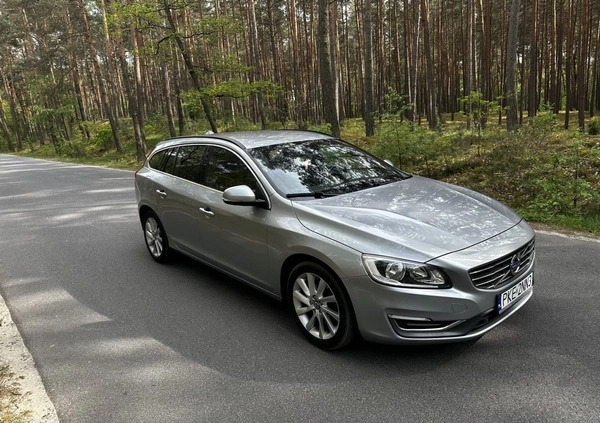 Volvo V60 cena 41000 przebieg: 208000, rok produkcji 2014 z Kępno małe 232